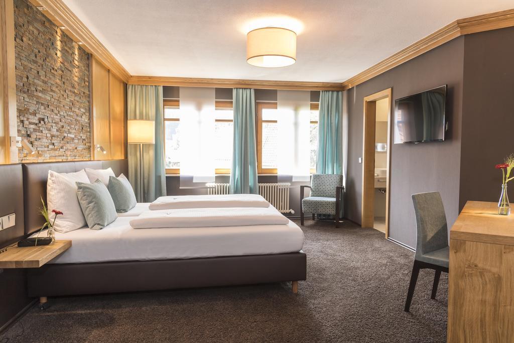 Hotel & Restaurant Becher Donzdorf Eksteriør bilde